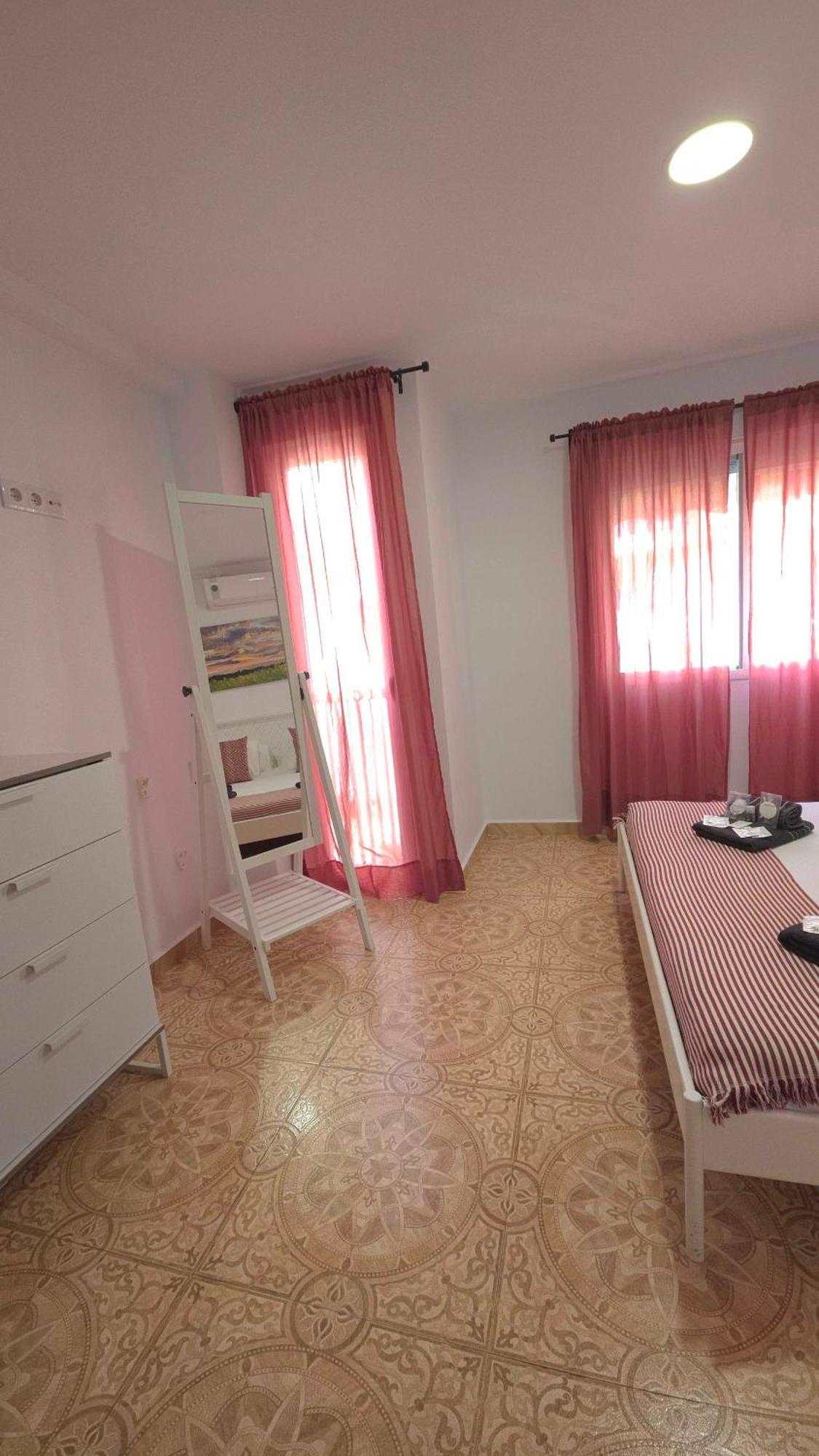 Suncastle Apartamentos Alicante -With Sunny Rooftop Terrace And Barbecue Exterior foto